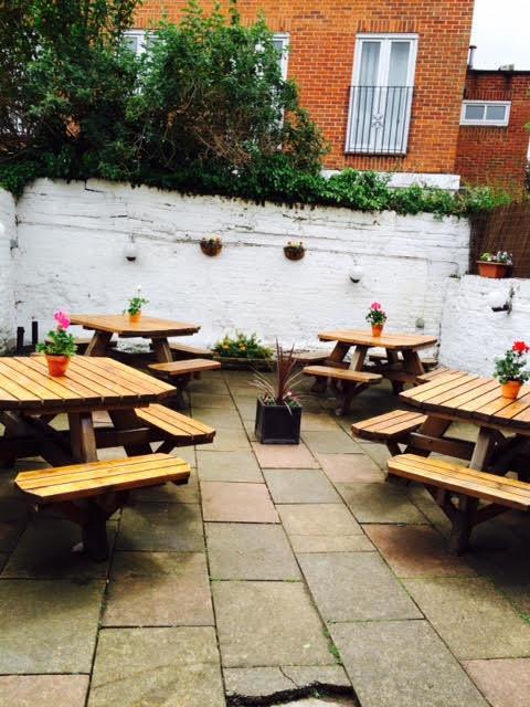 The Swan Inn Pub Isleworth Exterior photo